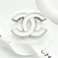 $36.00 USD Chanel Brooches For Women #1448938