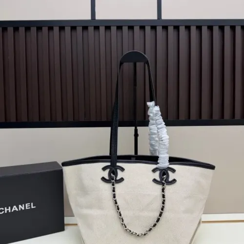 Chanel AAA Quality Shoulder Bags For Women #1459902