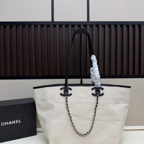 Chanel AAA Quality Shoulder Bags For Women #1459904