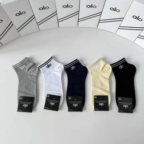 ALO Socks #1460995 $27.00 USD, Wholesale Replica ALO Socks