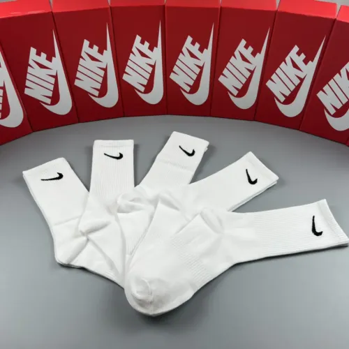 Replica Nike Socks #1461097 $29.00 USD for Wholesale