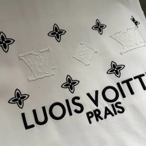 Replica Louis Vuitton LV T-Shirts Short Sleeved For Unisex #1461604 $48.00 USD for Wholesale