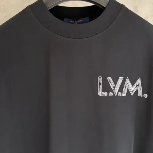Replica Louis Vuitton LV T-Shirts Short Sleeved For Unisex #1462166 $45.00 USD for Wholesale