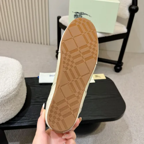 Replica Burberry Casual Shoes For Men #1462291 $105.00 USD for Wholesale
