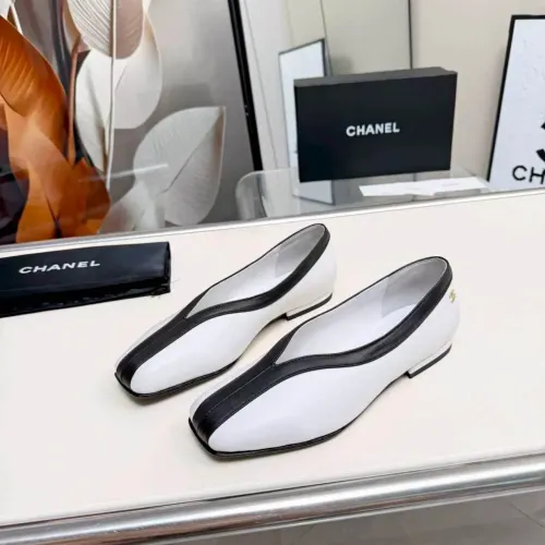 Chanel Flat Shoes For Women #1462413