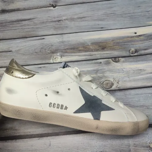 Replica Golden Goose Casual Shoes For Women #1462747 $98.00 USD for Wholesale