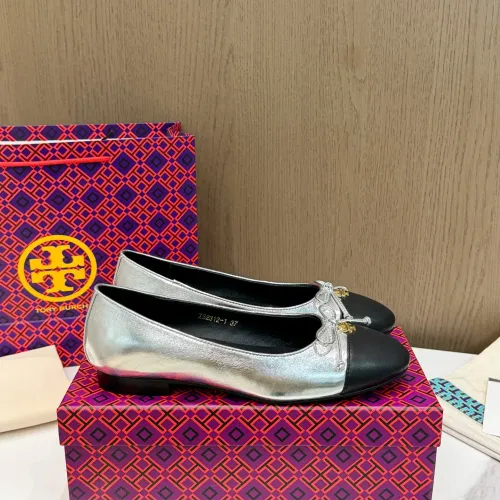 Replica Tory Burch Flat Shoes For Women #1462799 $82.00 USD for Wholesale