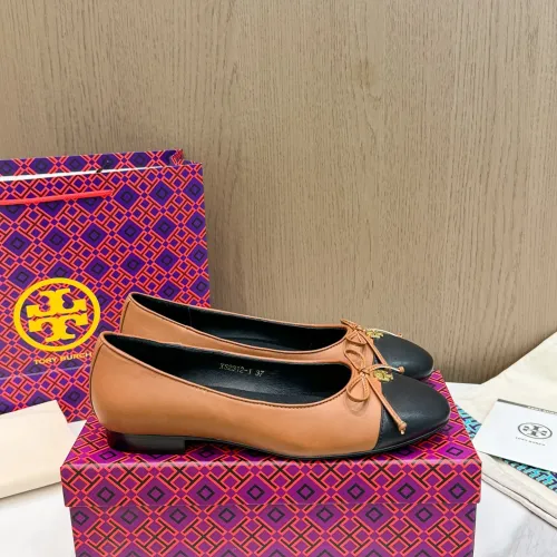 Replica Tory Burch Flat Shoes For Women #1462802 $82.00 USD for Wholesale