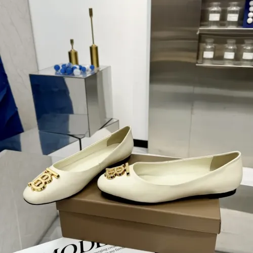 Replica Burberry Flat Shoes For Women #1462849 $85.00 USD for Wholesale