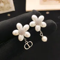 $27.00 USD Christian Dior Earrings For Women #1459563