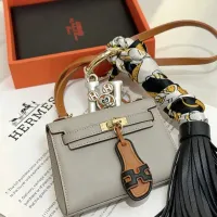 $38.00 USD Hermes Key Holder And Bag Buckle #1459781