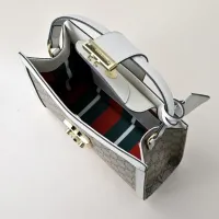 $76.00 USD Gucci AAA Quality Messenger Bags For Women #1462734