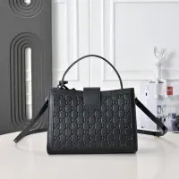 $76.00 USD Gucci AAA Quality Messenger Bags For Women #1462742