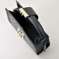 $76.00 USD Gucci AAA Quality Messenger Bags For Women #1462742