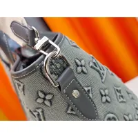 $88.00 USD Louis Vuitton AAA Quality Handbags For Women #1463304